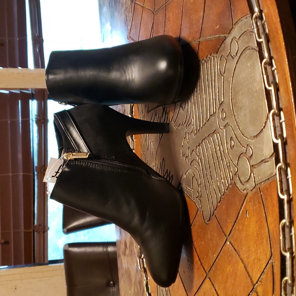 Black Ankle Boot Heels